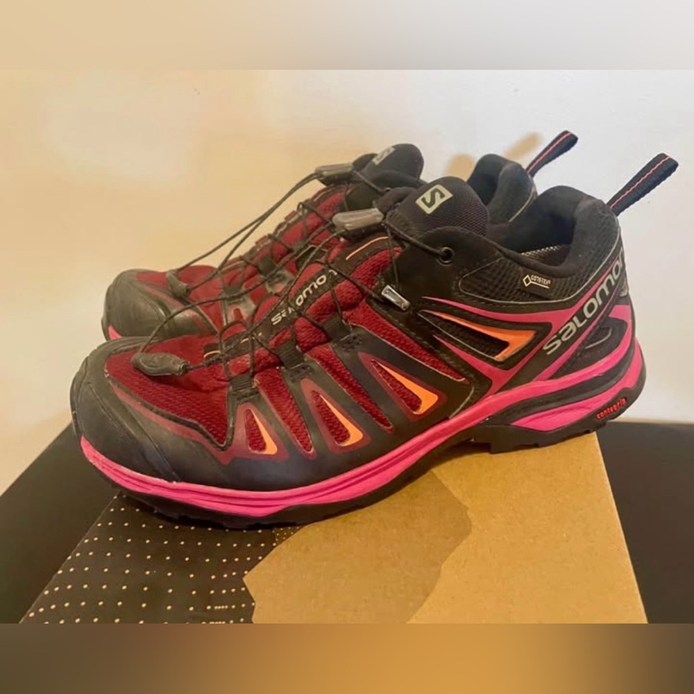 Salomon Women’s Gortex  X Ultra GTX 3  Trail Shoe - Size 7.5 or 38 - Quicklace